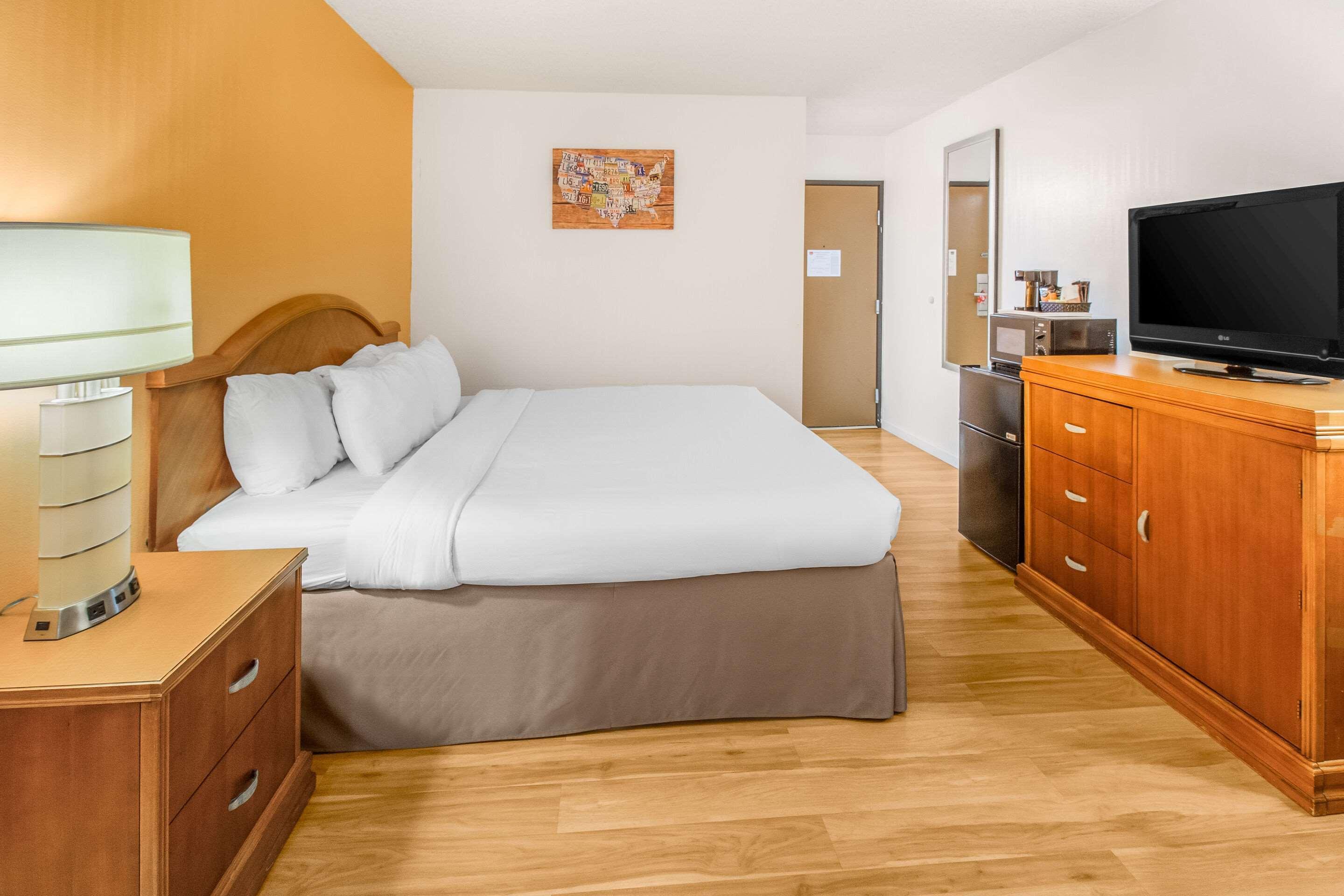 Econo Lodge Alliance Exteriér fotografie