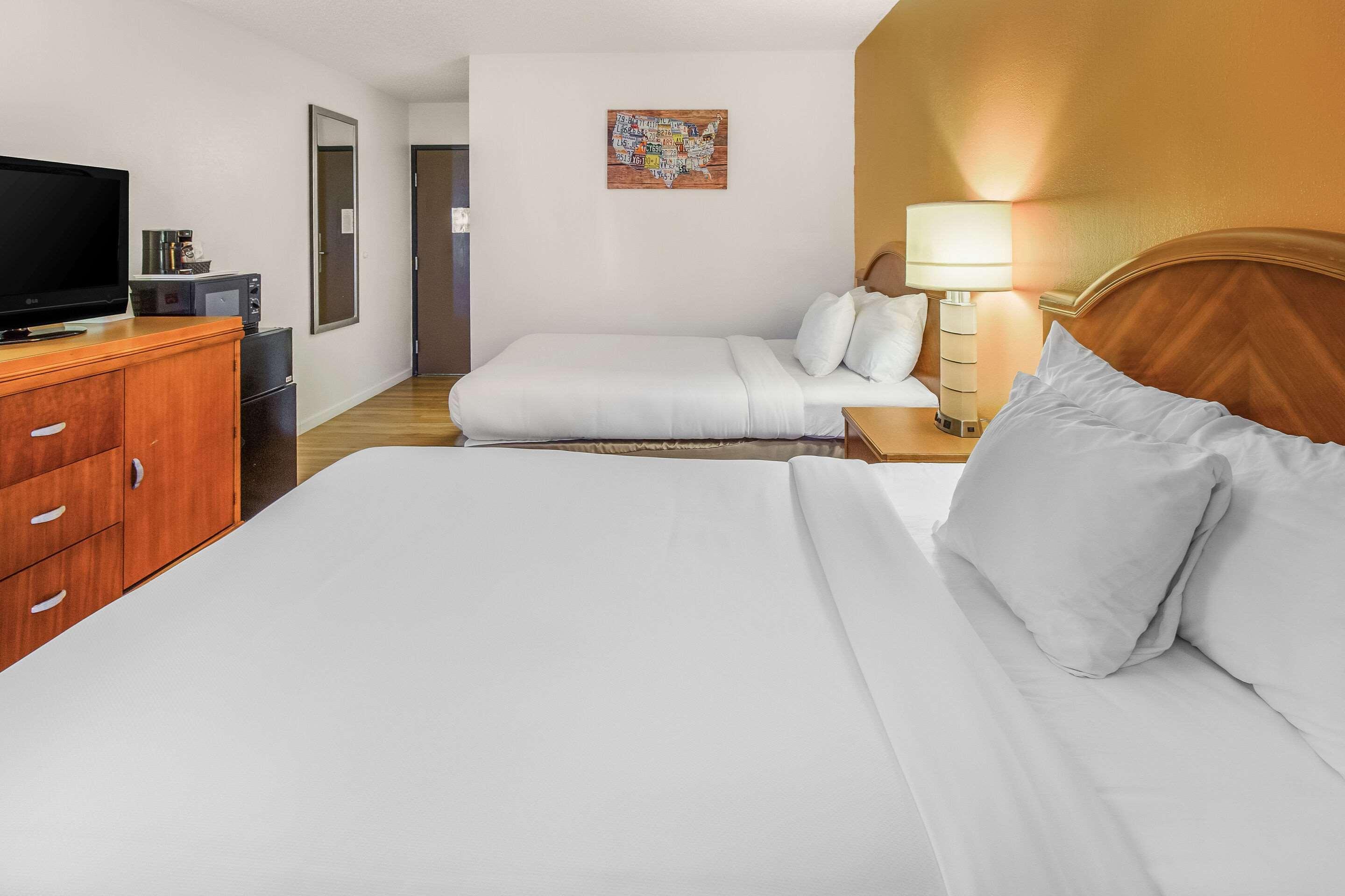 Econo Lodge Alliance Exteriér fotografie